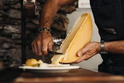 Thumbnail Passeggiata e degustazione di vigneti gourmet a Les Celliers de Sion in Vallese