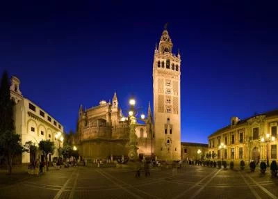 Thumbnail Mañana o Tarde Exclusiva en Sevilla - Experiencia Enogastronómica y Cultural