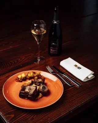 Thumbnail Mittagessen in den Weinbergen der Franciacorta auf der Tenuta Ambrosini