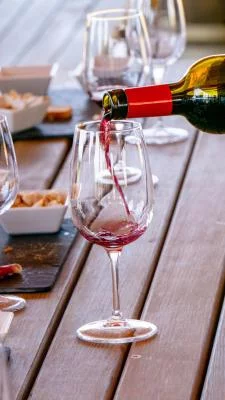 Thumbnail Albufeira Wine Tour : 2 caves et la ville historique de Silves