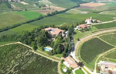 Thumbnail The Time of Wine – Castello di Luzzano Winery Visit with Guided Tasting of 4 Wines