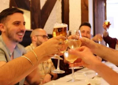 Thumbnail Ein wahrer Geschmack von Lissabon: Portugiesische Tapas, Wein & Überraschungsgetränk