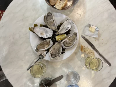 Thumbnail Visite du marché gastronomique de Bordeaux et dégustation de vins