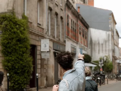 Thumbnail Bordeaux Chartrons Morning Food Tour : Chais, Histoires et Déjeuner Bistro