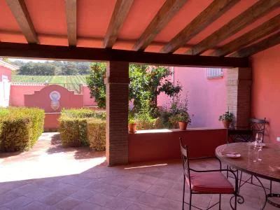 Thumbnail Ronda, Málaga: Visita guiada a la Bodega Conrad y cata maridada con tapas locales