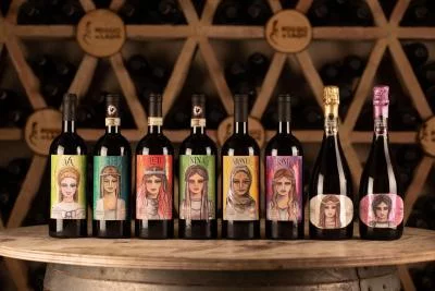Thumbnail Safari del Vino en Jeep de Lujo por los Viñedos, el Lago y la Bodega de Poggio ai Laghi