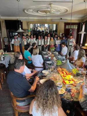 Thumbnail Aperitivo nel centro storico dell'UNESCO e Cante Alentejano