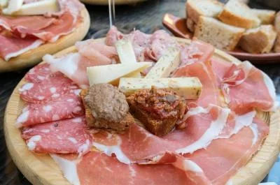 Thumbnail Visita nocturna de Milán: Aperitivo, Paseo en Tranvía y Postre