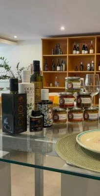 Thumbnail Esperienza di sapori siciliani a Giardini Naxos: Degustazioni di vino, olio e prodotti artigianali