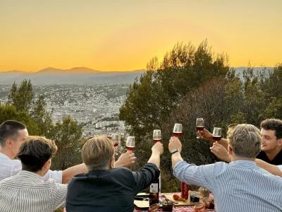 Thumbnail Sunset Wine & Aperitif Experience in a Hidden Spot near Nice