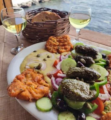 Thumbnail Flavors of Santorini: Food and Wine Private Sunset Tour