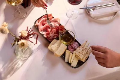 Thumbnail Esperienza in cantina con 4 vini e antipasti locali alle Cantine Spalletti
