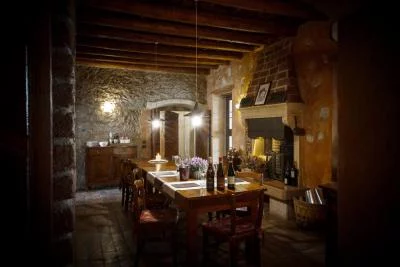 Thumbnail Cantina Brunelli - Tour guidato e degustazione di 5 vini iconici della Valpolicella