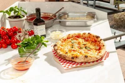 Thumbnail Pizza-Backkurs im Weinberg &amp; Weinprobe in der Cantine Eredi dei Papi
