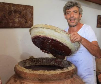 Thumbnail L'esperienza del Vino Naturale in Barattolo in Etrusca nelle Colline di Arezzo