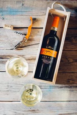 Thumbnail Degustazione verticale di Vermentino di Gallura con prodotti locali da Vini Mura a Loiri