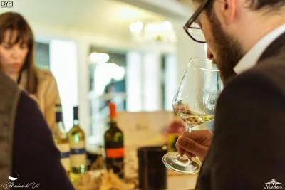Thumbnail Degustazione verticale di Vermentino di Gallura con prodotti locali da Vini Mura a Loiri