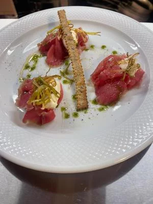Thumbnail Tour e degustazione di vino con pranzo o cena alle Cantine dei Marchesi a Incisa