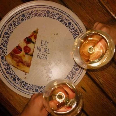 Thumbnail Esperienza di vino e pizza al Balance Weinbar di Berlino