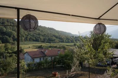 Thumbnail Weinerlebnis mit 2 Gläsern Wein mit Blick auf die Prosecco-Hügel in Cison di Valmarino