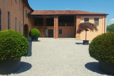 Immagine principale di Cantine Luzi Donadei Clavesana (Langhe, Alta Langa)