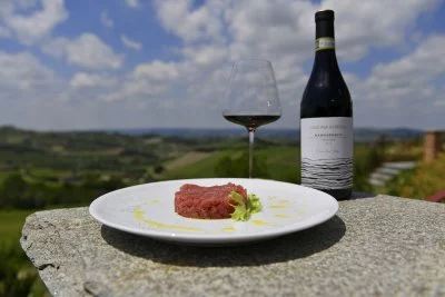 Hauptbild von Cascina Alberta (Langhe, Moscato d'Asti, Alta Langa, Barbaresco, Hügel von Asti)